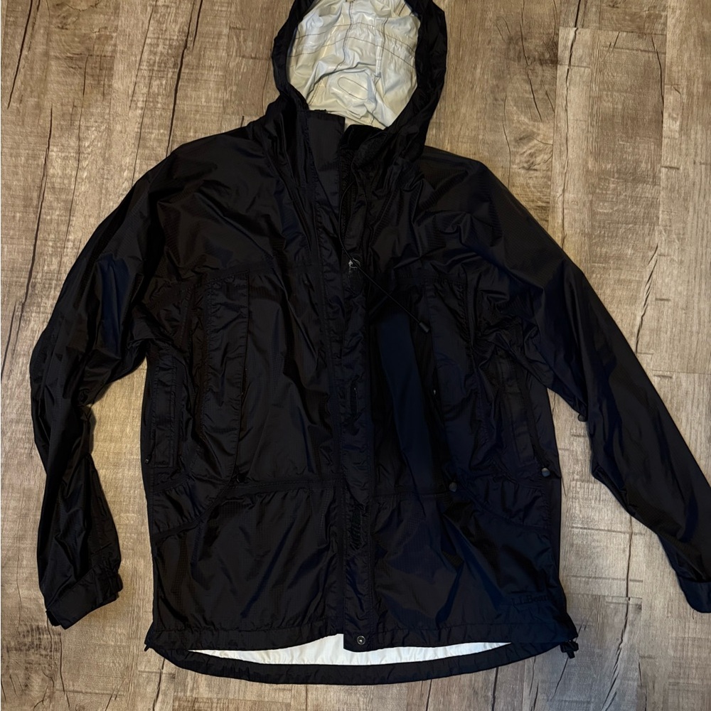 L.L. Bean womens Black Raincoat with Hood